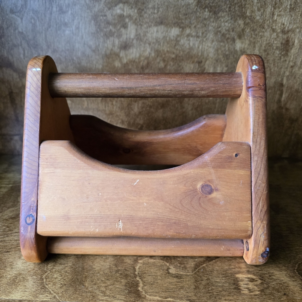 Handmade Heartwood Natural Toys Wooden Carry Box - Picture 2 of 7